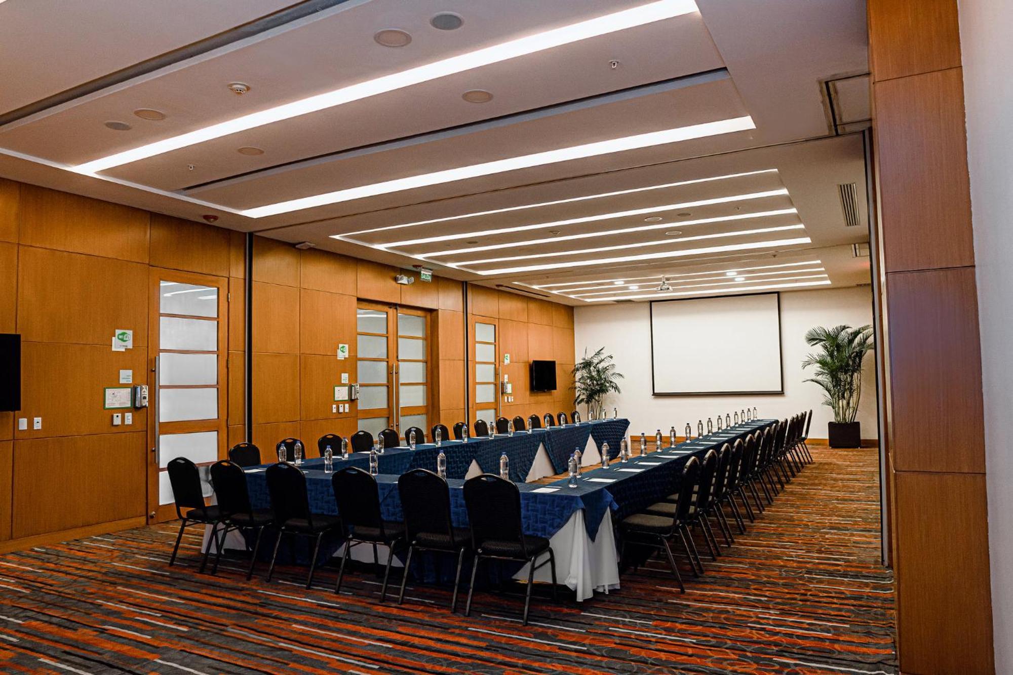 ฮอลิเดย์อินน์ กวายากิล แอร์พอร์ต ภายนอก รูปภาพ Meeting room